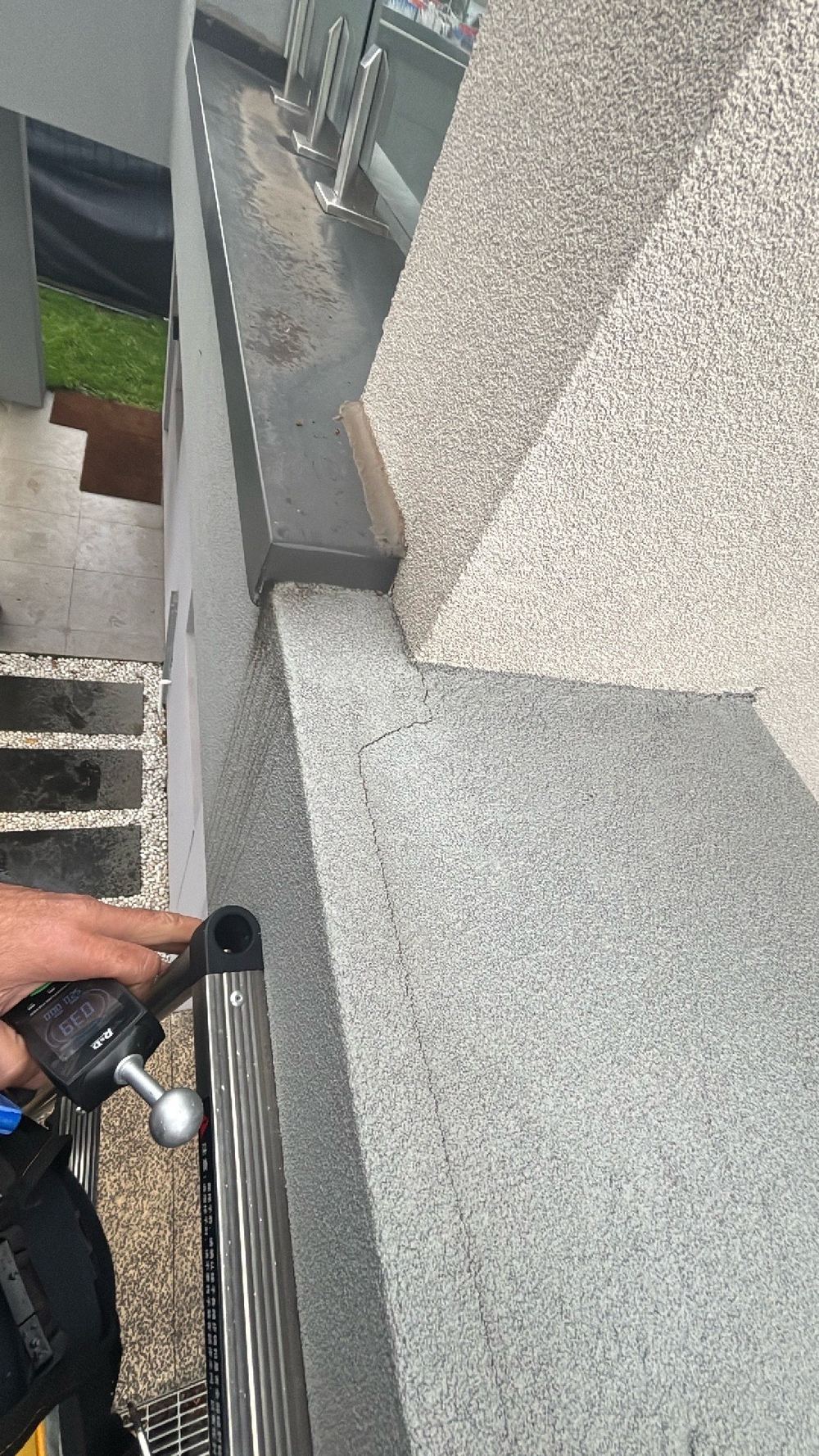 Brick veneer cracked between 1mm and 5mm, enough for moisture to get in, found during a defect investigation in Maidstone